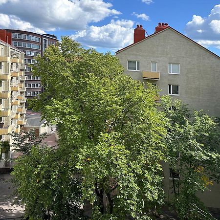 Artistic Kallio Apartment Хельсинки Экстерьер фото