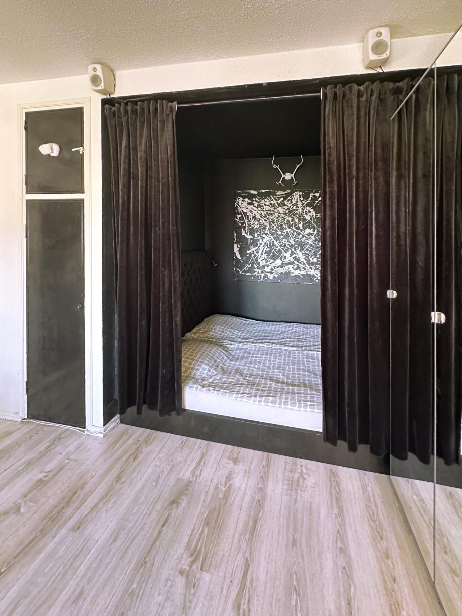 Artistic Kallio Apartment Хельсинки Экстерьер фото
