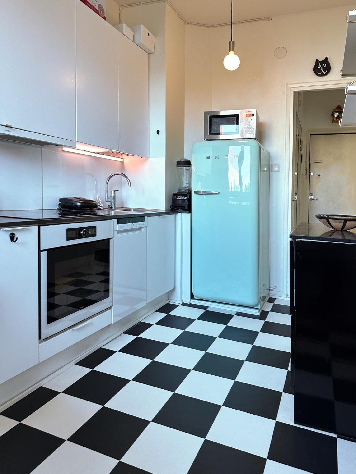 Artistic Kallio Apartment Хельсинки Экстерьер фото